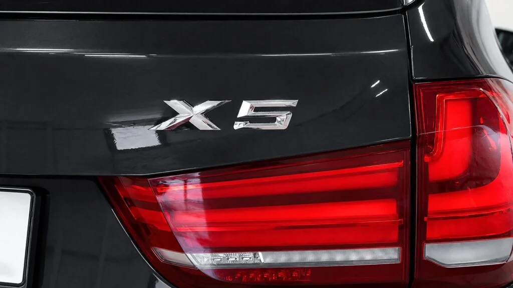 BMW X5 30d F15 шильдик модели